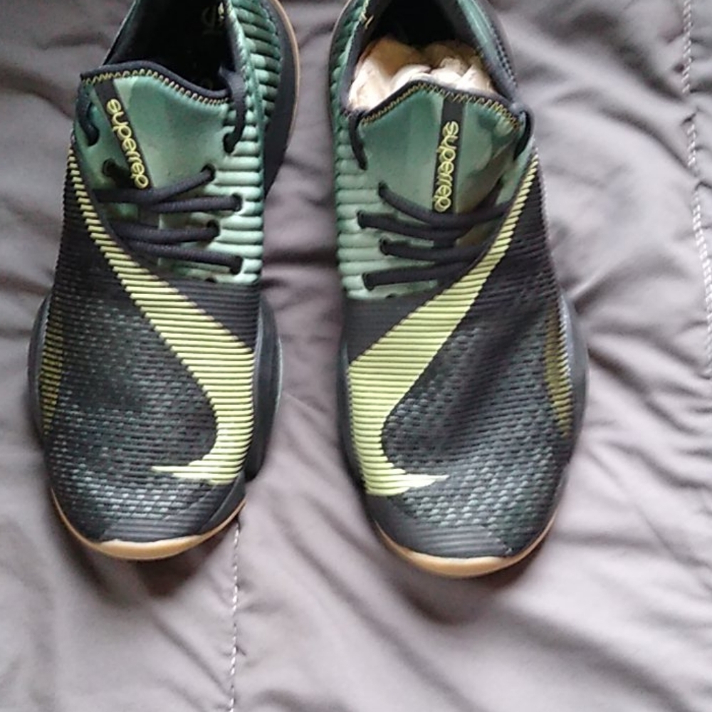 Nike shoes